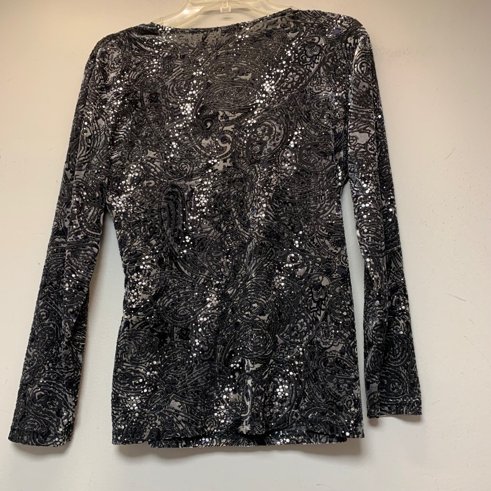 Reba Sequin Velvet Paisley Top Womens Medium Black Silver Crossover V-Neck - Picture 6 of 7